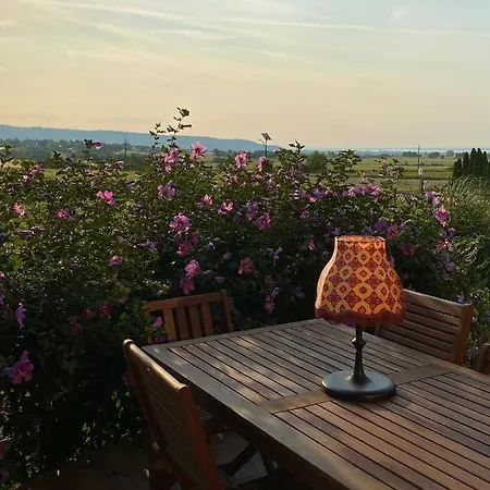 شقة Emese